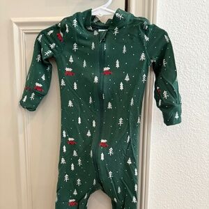 Hanna Andersson Baby Holiday 2-Way Zip Sleeper 6-12 Months (Get The Tree)
